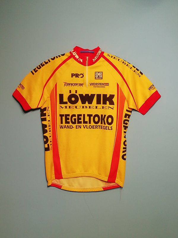 LOWIK-TEGELTOKO 2004